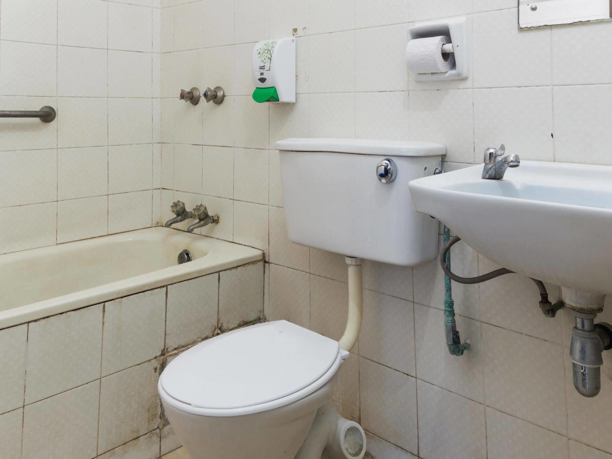 Reddoorz Near Aljunied Mrt Hotell Singapore Eksteriør bilde